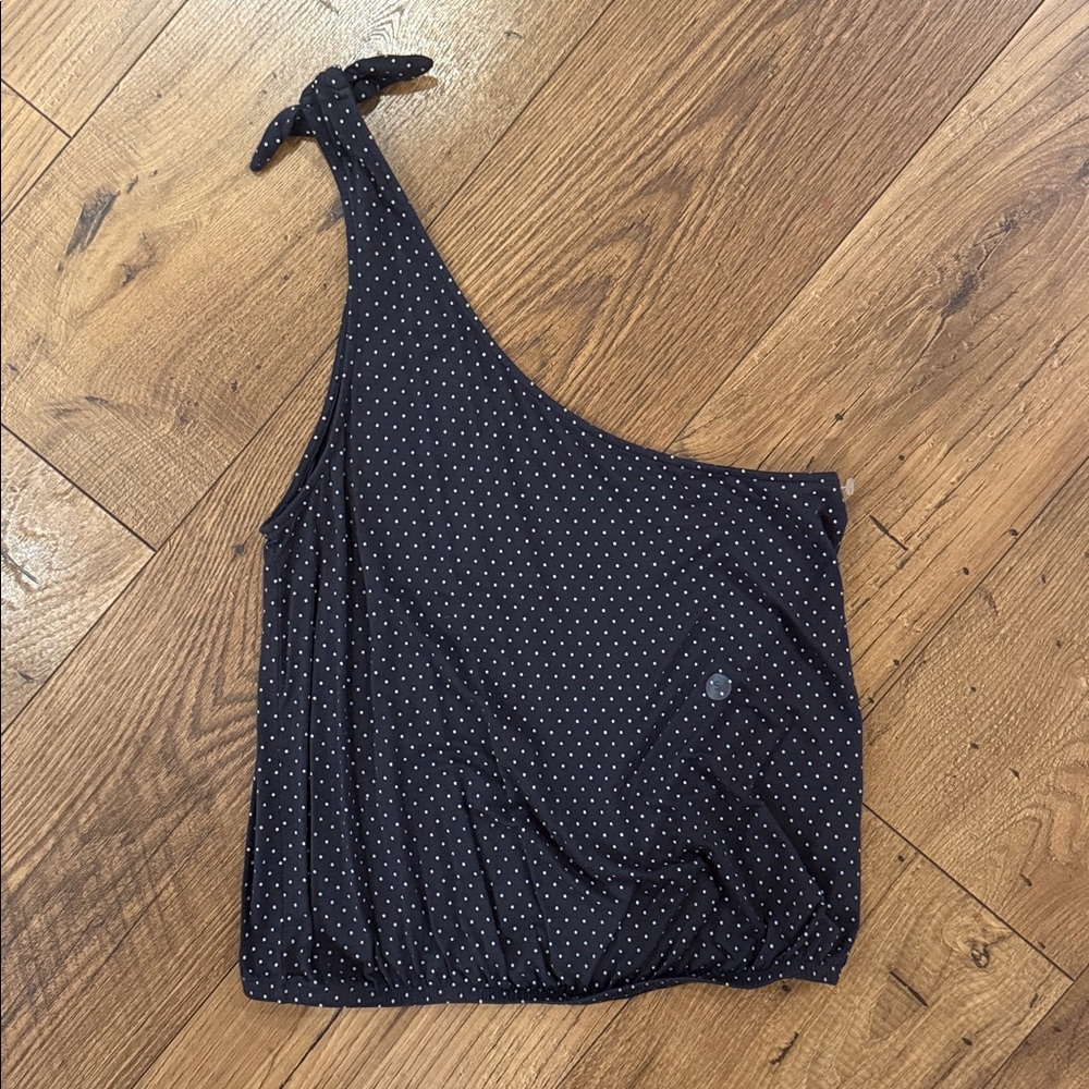AE One Shoulder Top